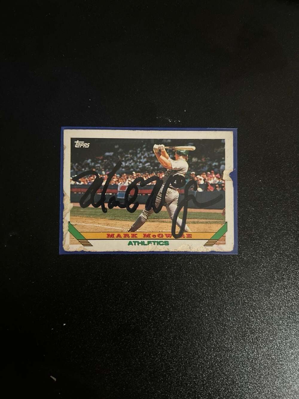 1993 Topps #100 Mark McGwire Oakland Athletics signed